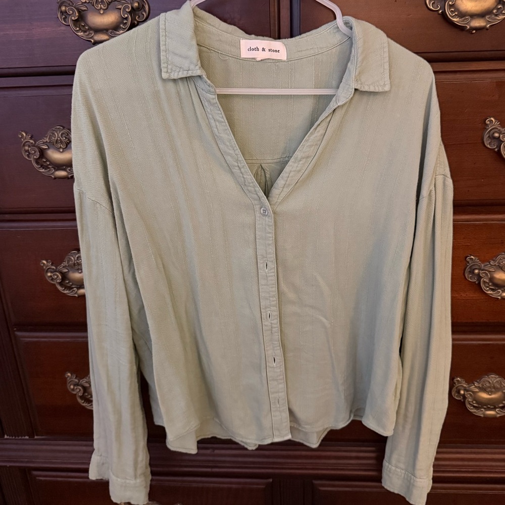 cloth & stone Sage Green Soft Drapey Button-Down Shirt